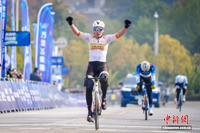 2025环云南赛昆明收官战 李沛林勇夺敢斗奖