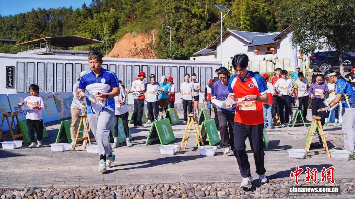 南粤古驿道定向赛总决赛梅州平远举行 重走红色