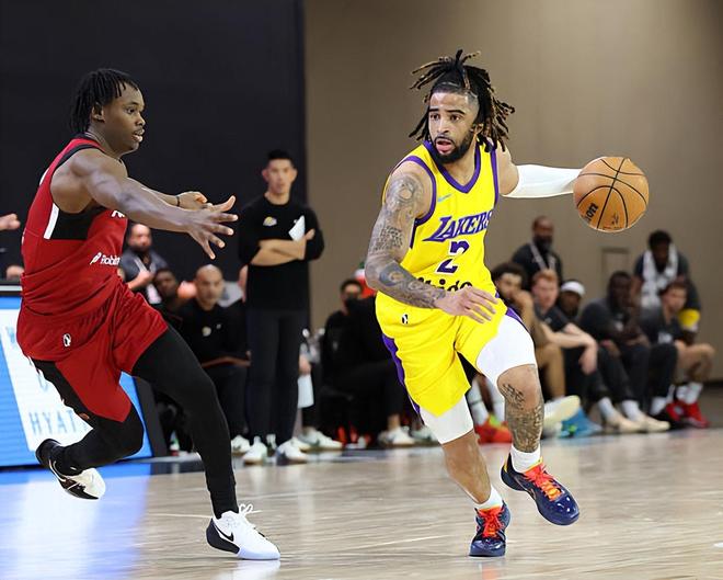 RJ-戴维斯高效砍12+6助 南湾湖人轻取苏福克斯天力