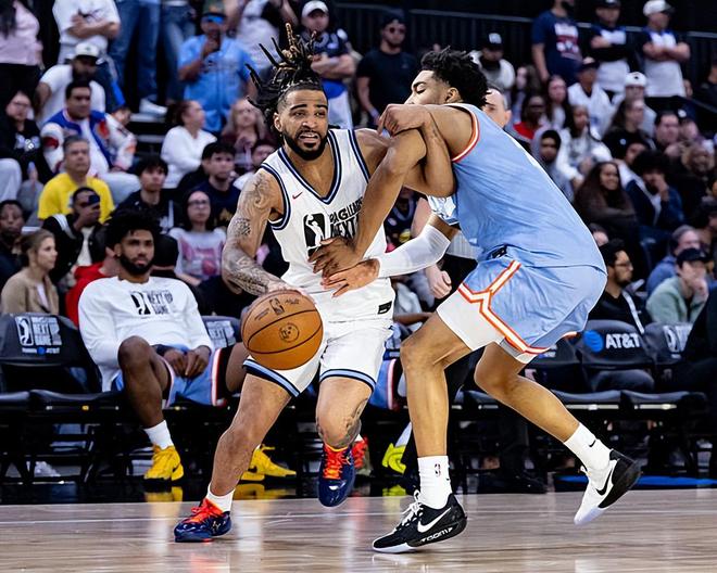 RJ-戴维斯高效砍12+6助 南湾湖人轻取苏福克斯天力