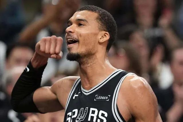 文班亚马两场40+难掩马刺落后雷霆两胜